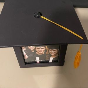 Graduation Hat Picture Frames with inside storage🎯